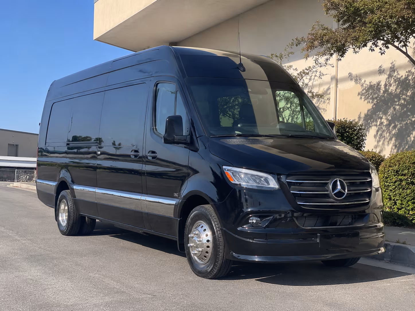 bus rental options for visalia trips