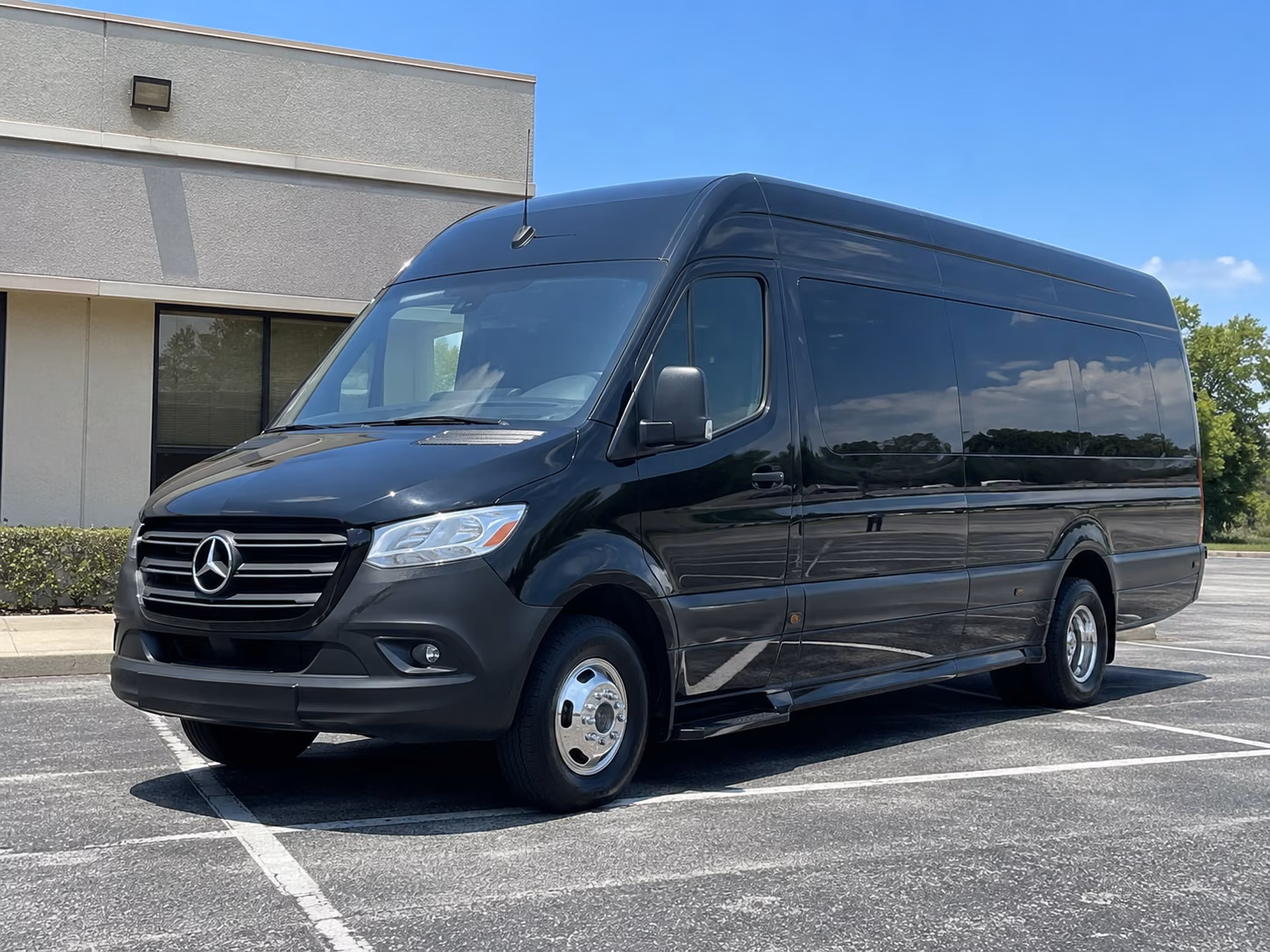 find transportation for your next airport transfer 1