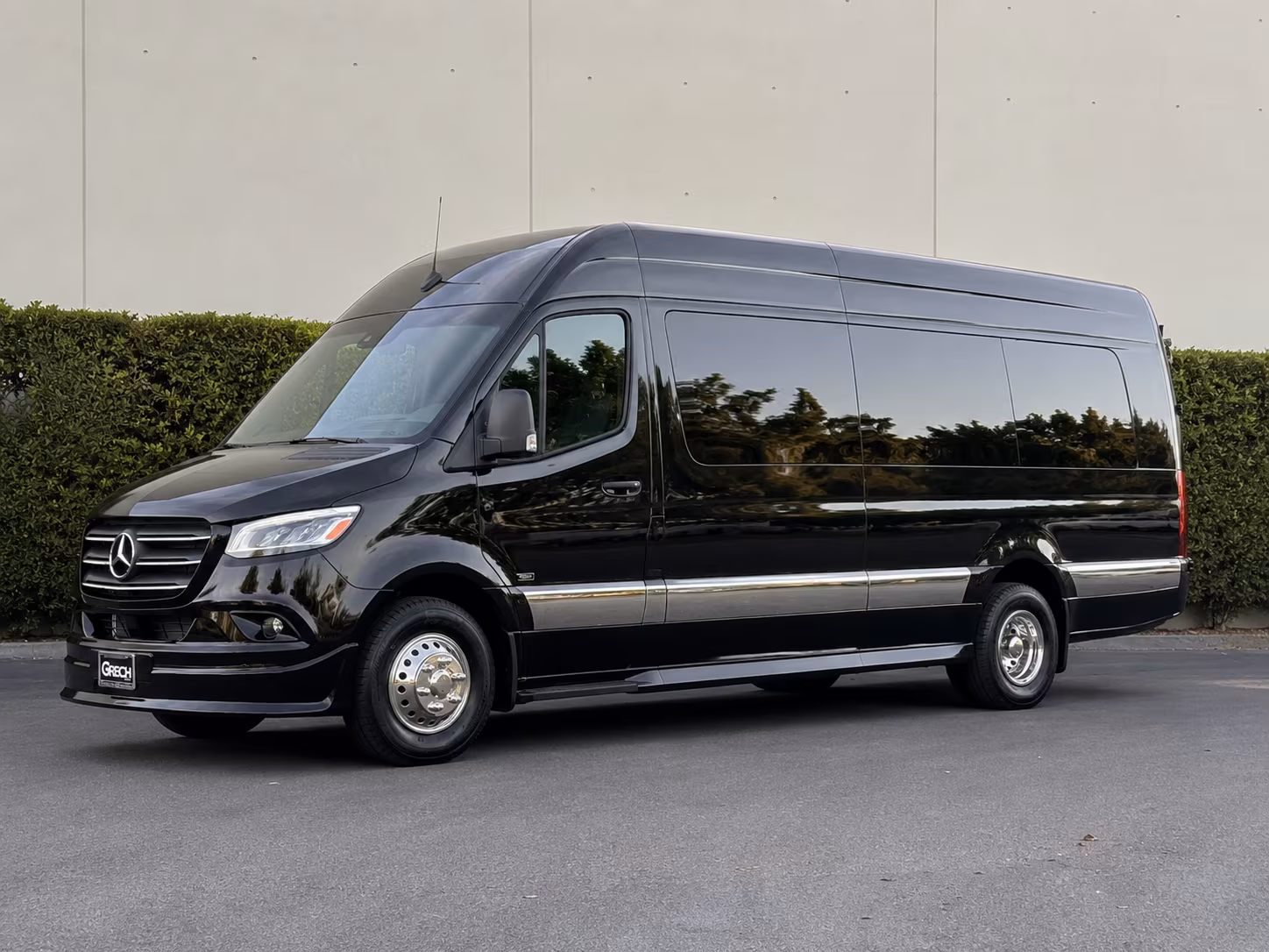 find transportation for your next bachelor or bachelorette party 1