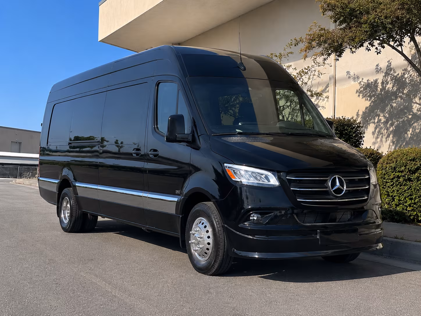 find transportation for your next bachelor or bachelorette party 3