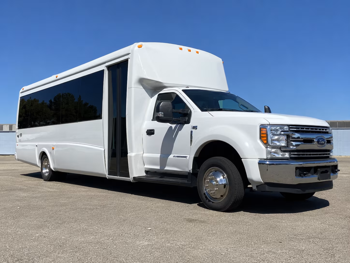 find transportation for your next bachelor or bachelorette party 4