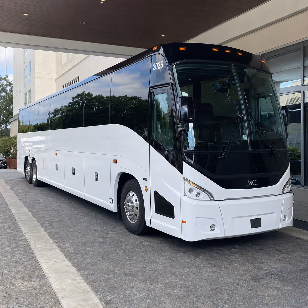 visalia 54 passenger charter bus