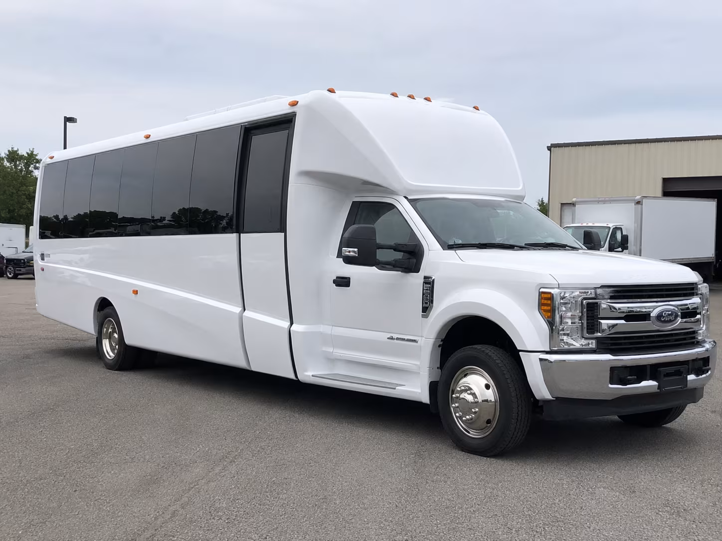 visalia bus rental service area